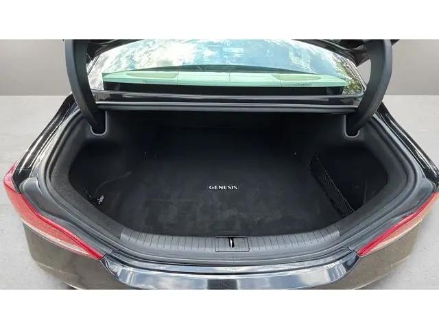 2021 Genesis G70 3.3T RWD