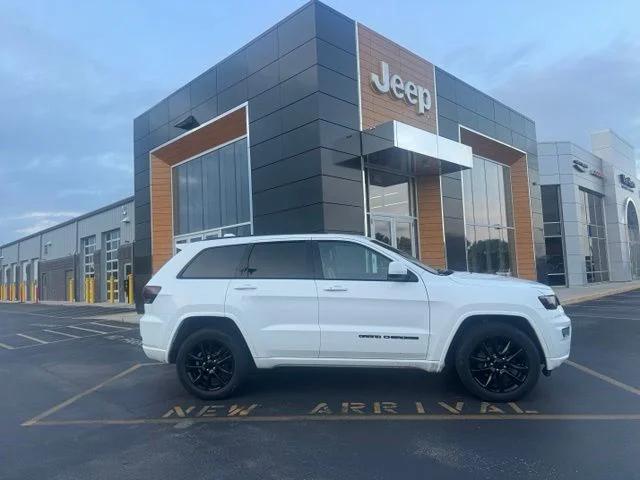 2018 Jeep Grand Cherokee Altitude 4x4 for sale in Plymouth, WI