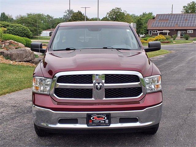 2017 RAM 1500 SLT Quad Cab 4x4 64 Box