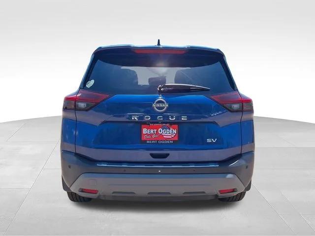 2022 Nissan Rogue SV FWD
