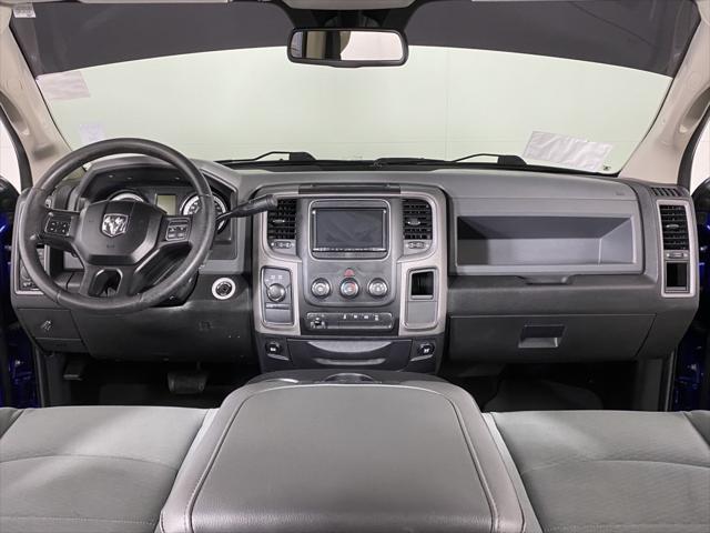 2017 RAM 2500 Tradesman Crew Cab 4x4 64 Box
