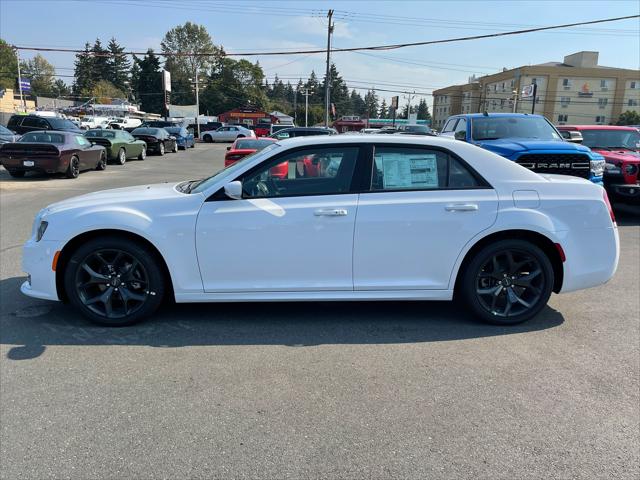 2022 Chrysler Chrysler 300 300 TOURING L