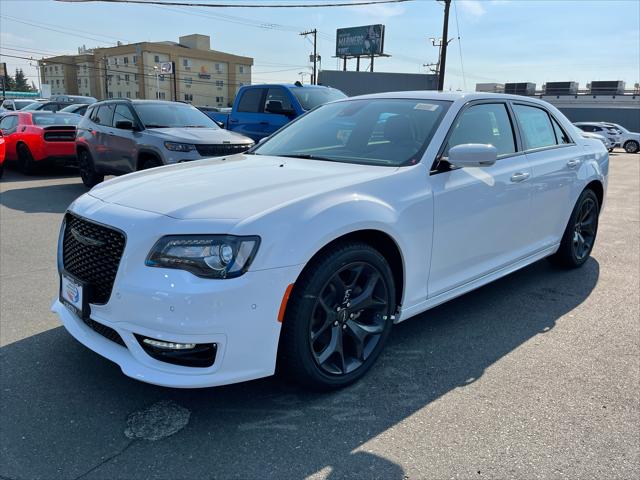 2022 Chrysler Chrysler 300 300 TOURING L