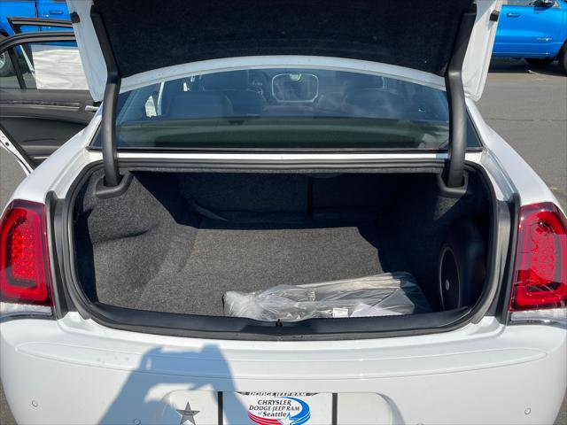 2022 Chrysler Chrysler 300 300 TOURING L