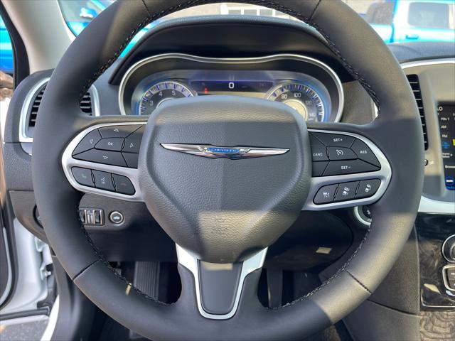 2022 Chrysler Chrysler 300 300 TOURING L
