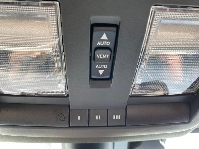 Used 2019 Dodge Challenger SXT For Sale in Wilmington, OH