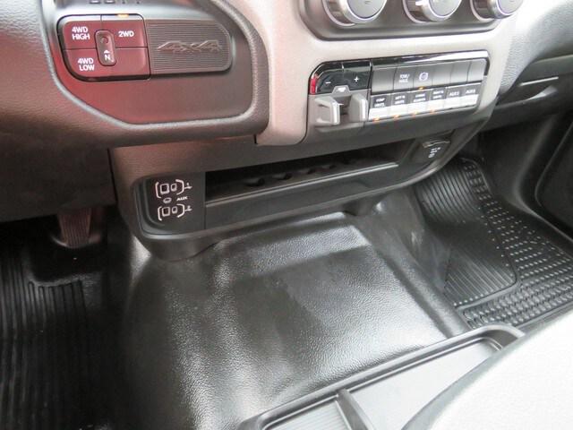 2022 Ram 3500 Tradesman/SLT/Laramie/Limited
