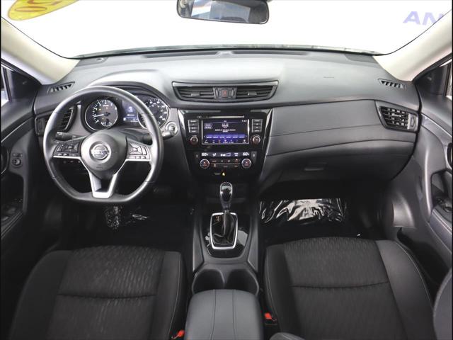 2020 Nissan Rogue SV FWD