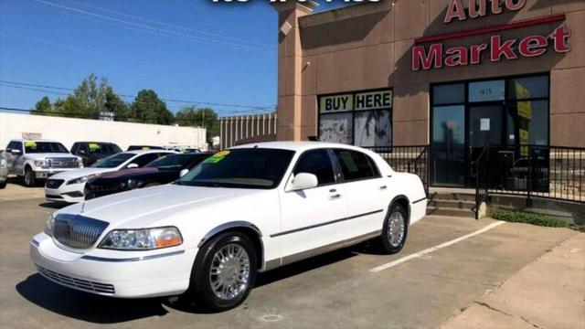 2010 Lincoln Town Car Signature Limited for sale in Oklahoma City, OK