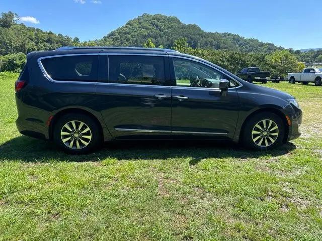 2020 Chrysler Pacifica Touring L Plus