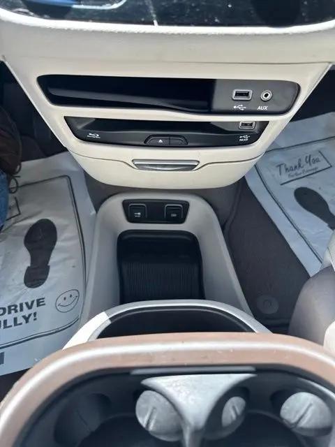 2020 Chrysler Pacifica Touring L Plus
