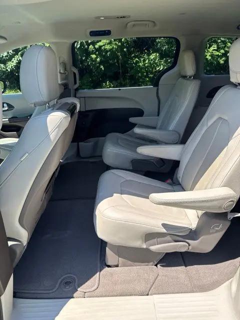 2020 Chrysler Pacifica Touring L Plus