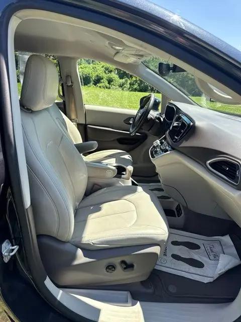 2020 Chrysler Pacifica Touring L Plus