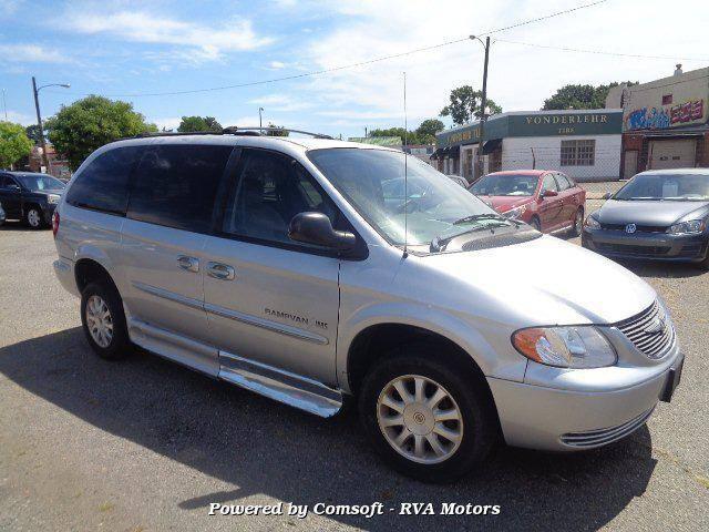 2003 Chrysler Town & Country LX