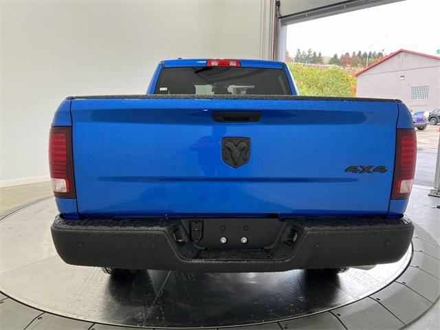 2022 RAM Ram 1500 Classic RAM 1500 CLASSIC WARLOCK QUAD CAB 4X4 64 BOX
