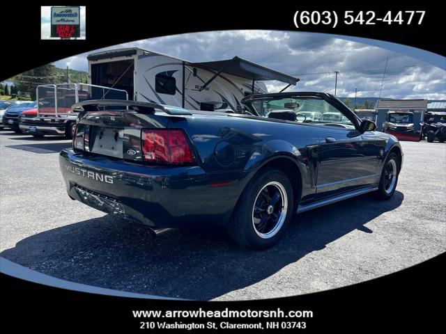 1999 Ford Mustang 2dr Convertible