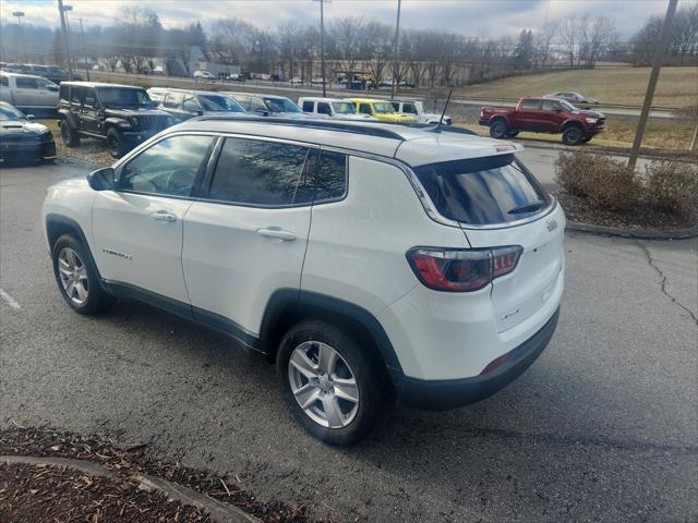 2022 Jeep Compass COMPASS LATITUDE 4X4