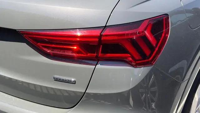 2021 Audi Q3 Premium 40 TFSI quattro Tiptronic