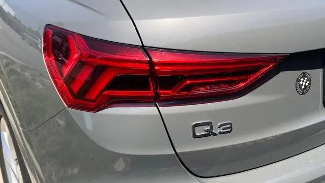 2021 Audi Q3 Premium 40 TFSI quattro Tiptronic