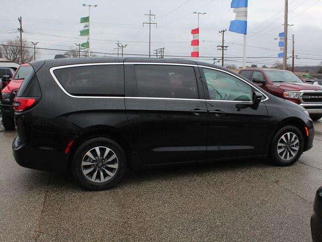 2022 Chrysler Pacifica Hybrid PACIFICA HYBRID TOURING L