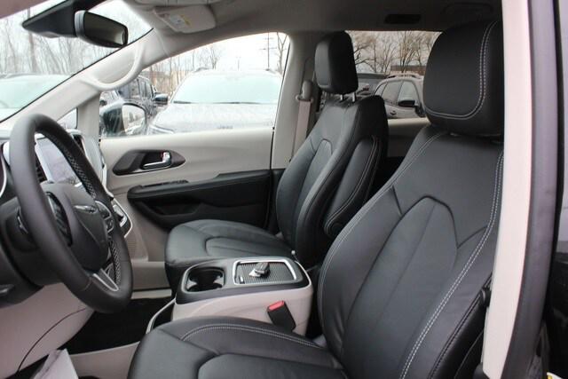 2022 Chrysler Pacifica Hybrid PACIFICA HYBRID TOURING L
