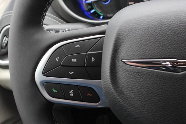 2022 Chrysler Pacifica Hybrid PACIFICA HYBRID TOURING L