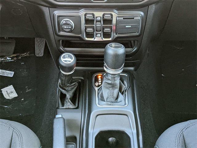 2023 Gladiator SPORT S 4wd 25