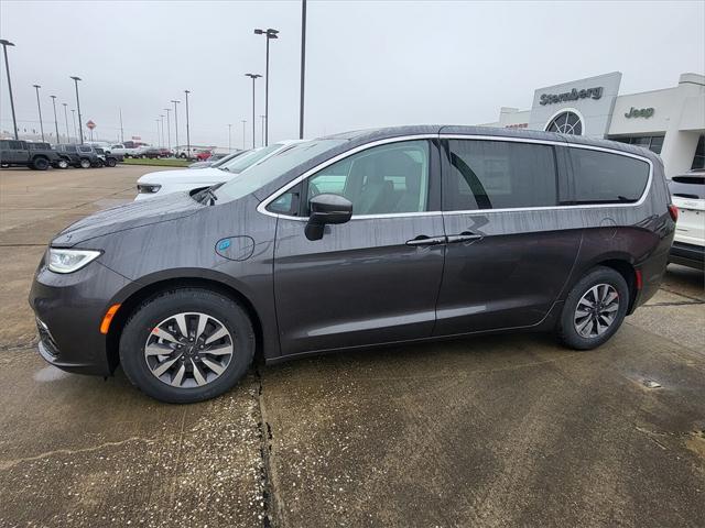 2022 Chrysler Pacifica Hybrid PACIFICA HYBRID TOURING L