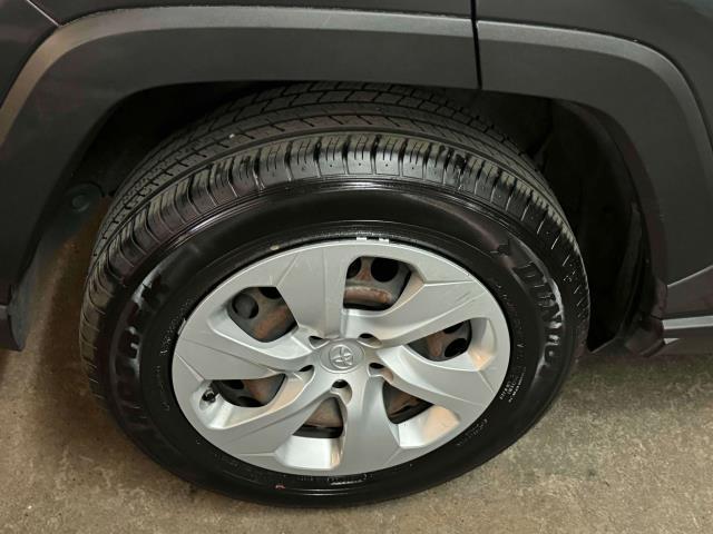 2020 Toyota RAV4 LE [8]