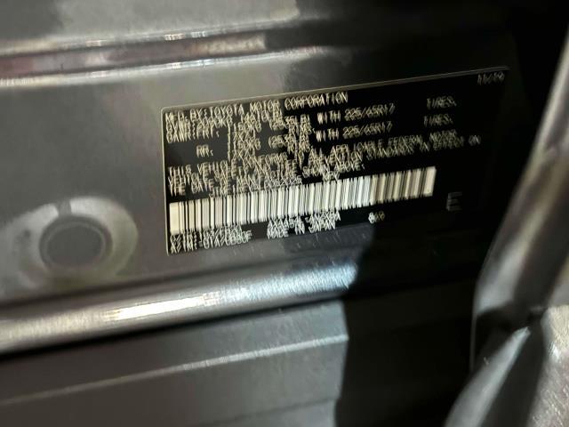 2020 Toyota RAV4 LE [16]