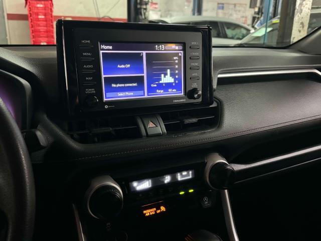 2020 Toyota RAV4 LE [23]