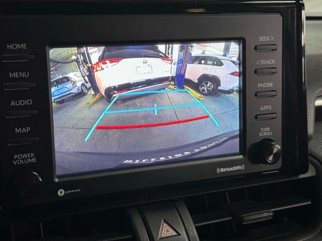 2020 Toyota RAV4 LE [24]