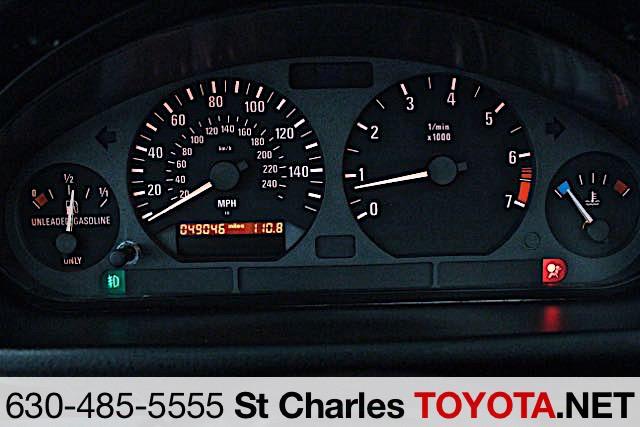 Used 1997 BMW Z3 ROADSTER with VIN 4USCH732XVLB79551 for sale in St. Charles, IL