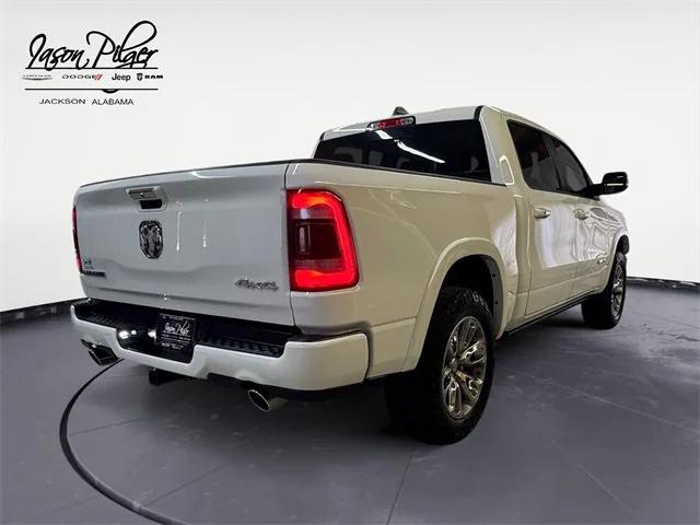 2022 RAM 1500 Laramie Crew Cab 4x4 57 Box