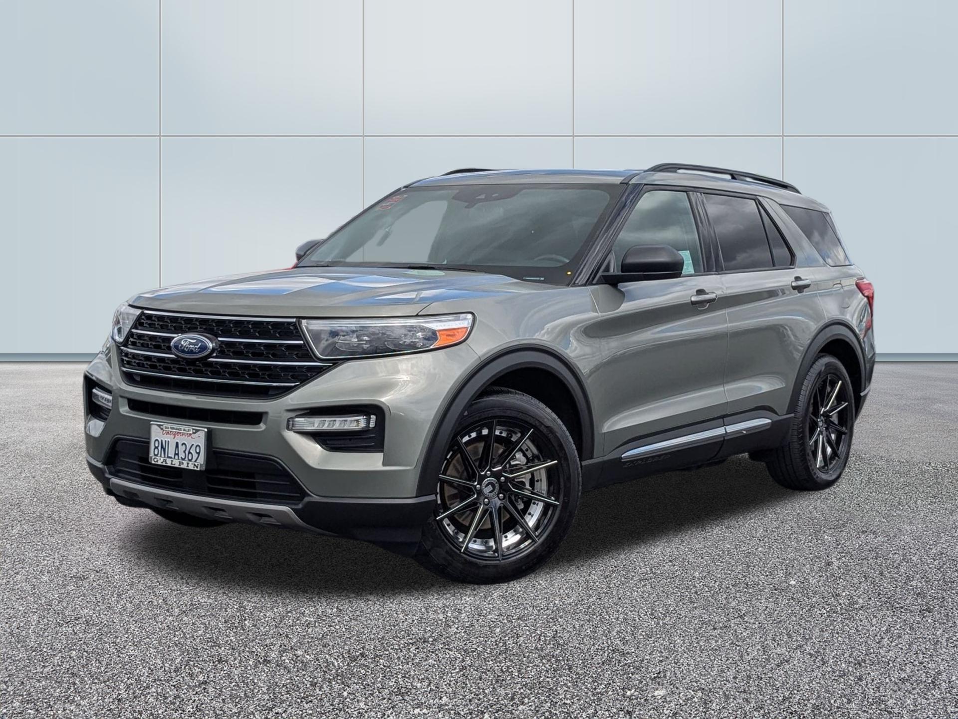 2020 Ford Explorer XLT RWD's photo