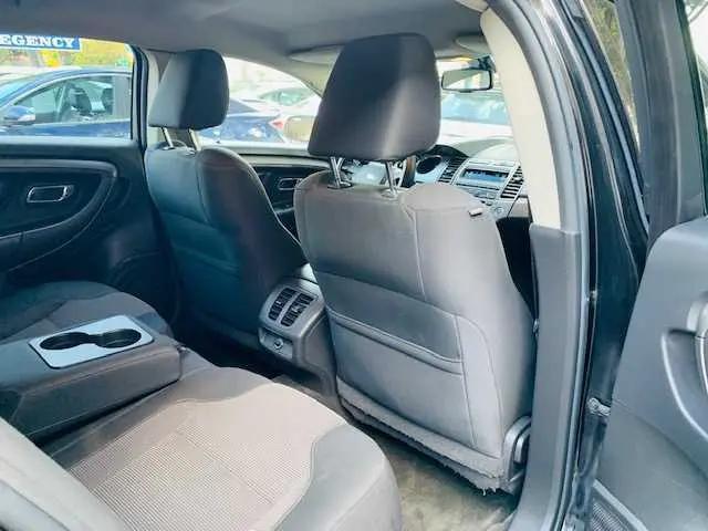 2011 Ford Taurus SEL