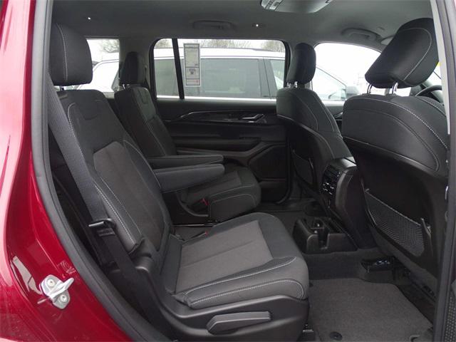 2023 Jeep Grand Cherokee GRAND CHEROKEE L LAREDO 4X4
