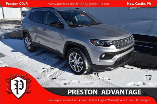2022 Jeep Compass COMPASS LATITUDE LUX 4X4