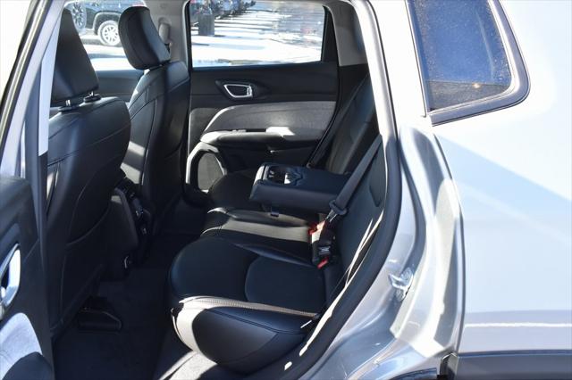 2022 Jeep Compass COMPASS LATITUDE LUX 4X4
