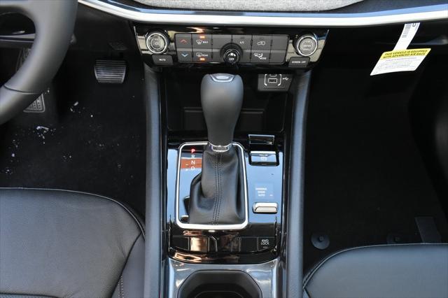 2022 Jeep Compass COMPASS LATITUDE LUX 4X4