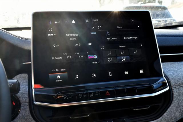 2022 Jeep Compass COMPASS LATITUDE LUX 4X4