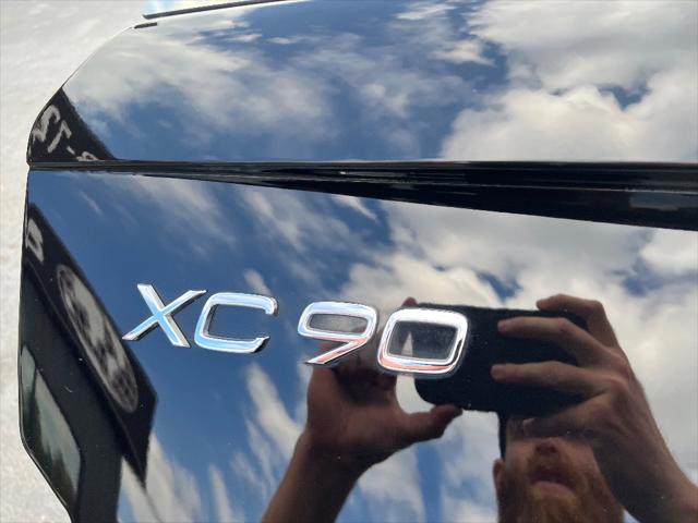2016 Volvo XC90 T5 Momentum