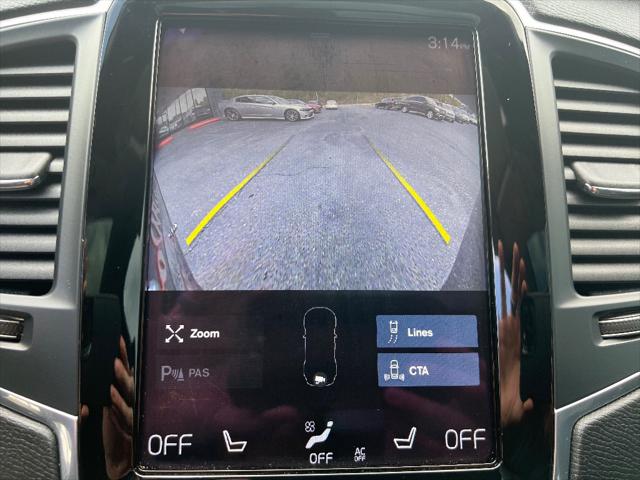 2016 Volvo XC90 T5 Momentum