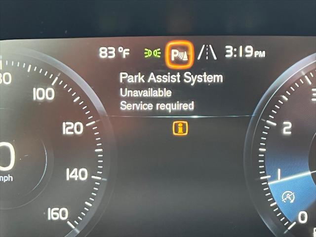 2016 Volvo XC90 T5 Momentum