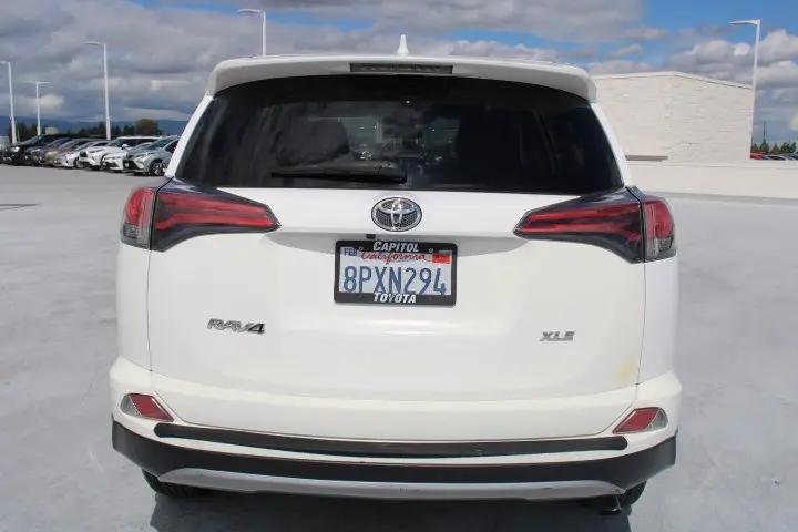 2018 Toyota RAV4 XLE