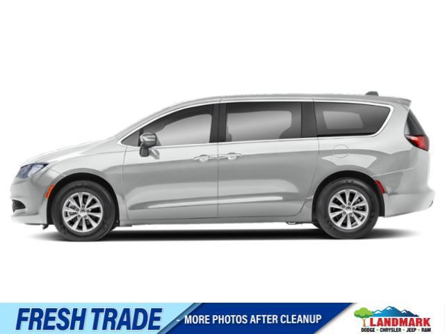 2021 Chrysler Voyager LXI for sale in Independence, MO