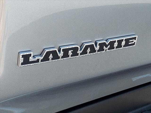 2022 RAM 1500 Laramie Crew Cab 4x4 57 Box