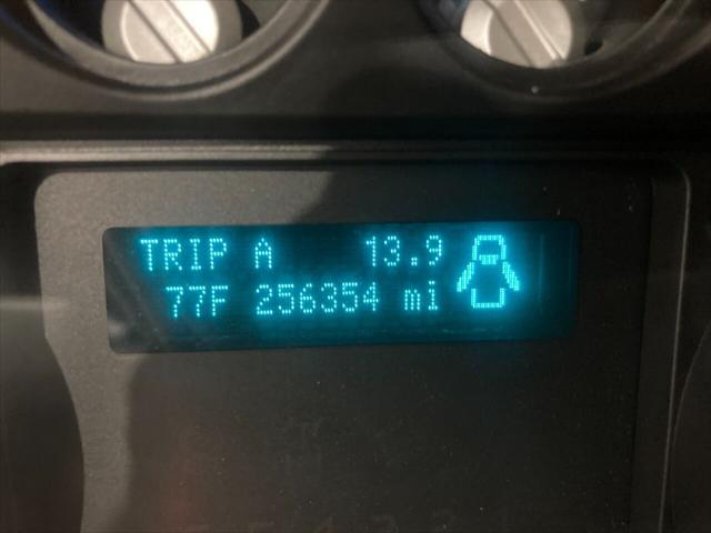2011 Ford F-250 XL 4x4 4dr Crew Cab 8 ft. LB Pickup