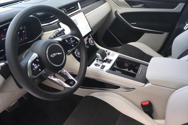 2023 Jaguar F-PACE SVR