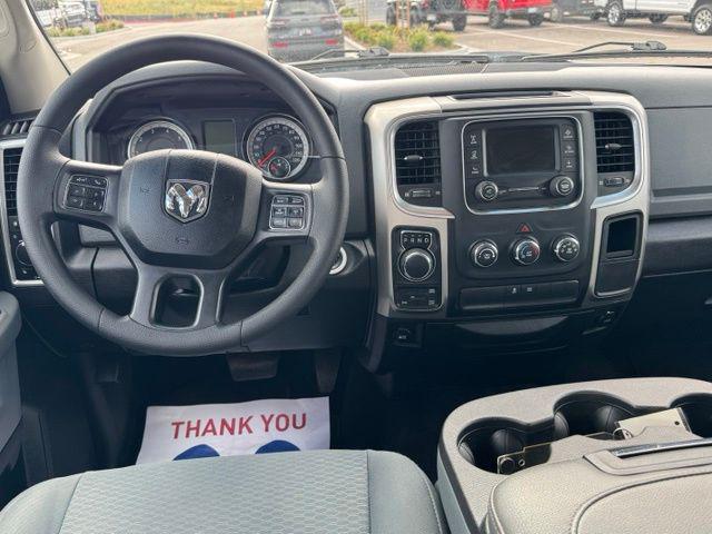 2019 Ram 1500 Classic SLT Crew Cab 4x4 57 Box